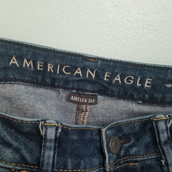American Eagle Slim Distressed Jeans - Picture 8 of 9